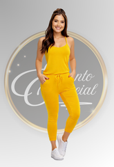 Conjunto Mostaza Atypical | Encanto Esencial